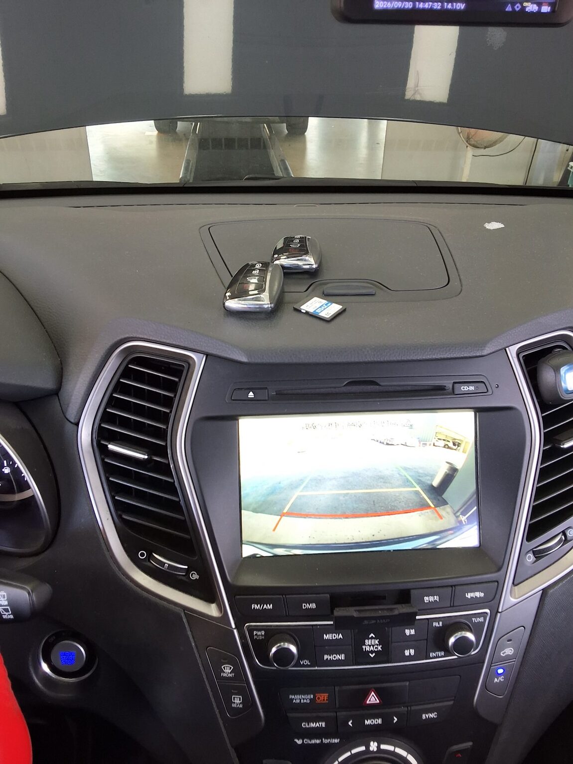 HYUNDAI SANTA FE THE PRIME DIESEL R2.0 2WD PREMIUM 2016 - zdjęcie 19