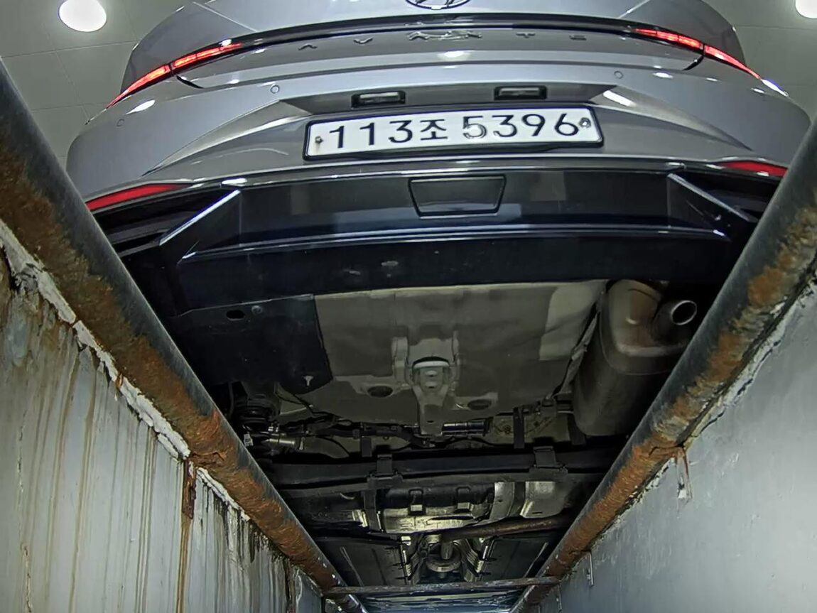 HYUNDAI AVANTE (CN7) 1.6 GASOLINE INSPIRATION 2021 - zdjęcie 8