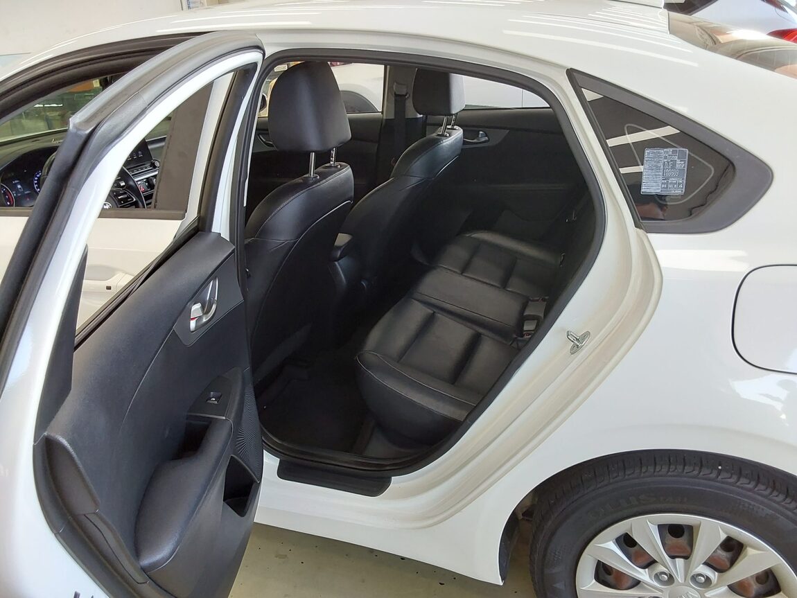 KIA ALL NEW K3 1.6 GASOLINE STANDARD 2021 - zdjęcie 12