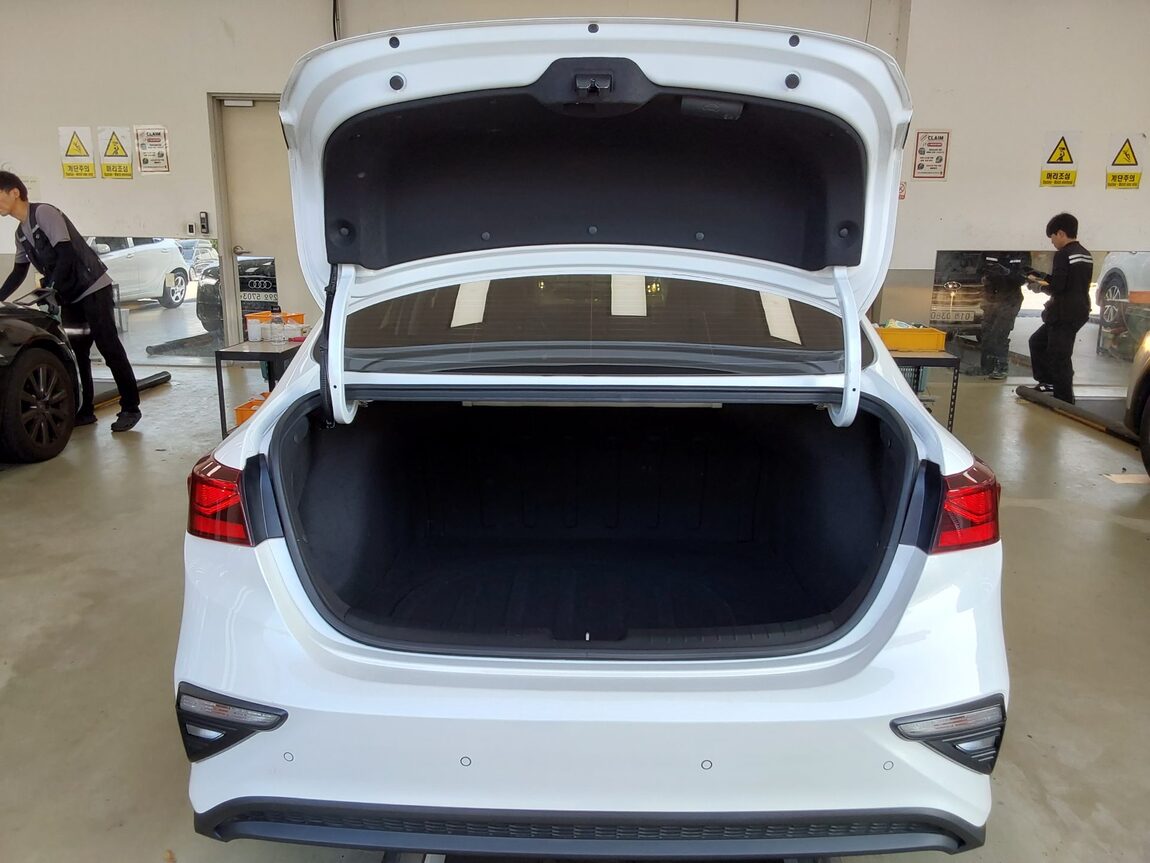 KIA ALL NEW K3 1.6 GASOLINE STANDARD 2021 - zdjęcie 15