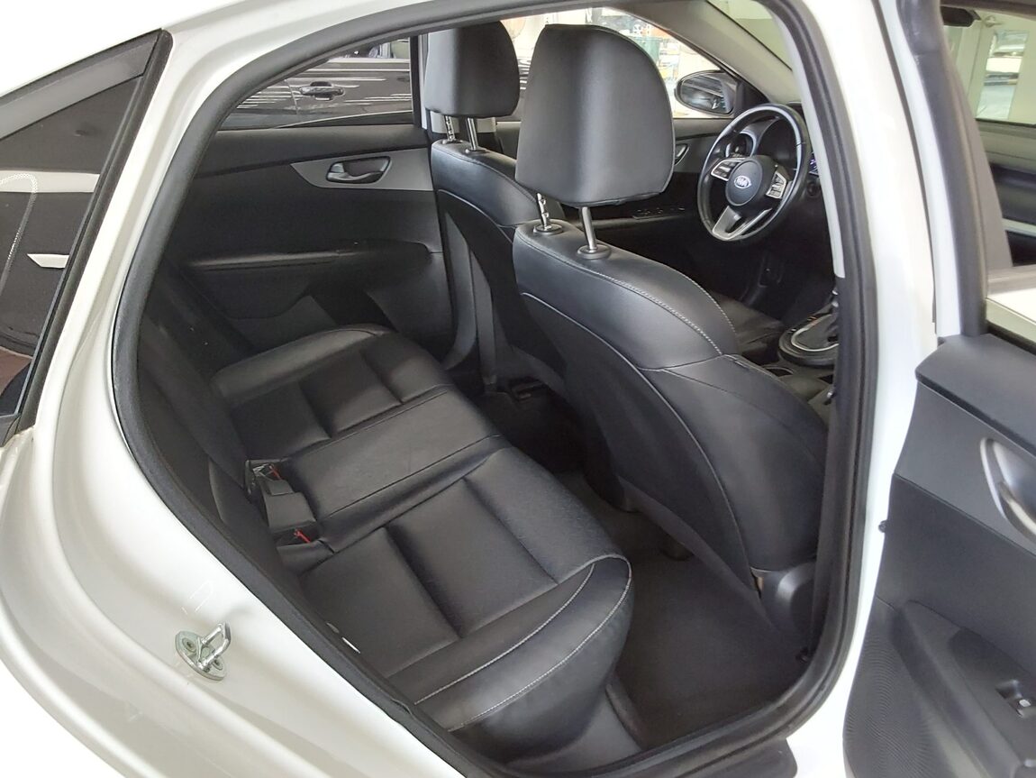 KIA ALL NEW K3 1.6 GASOLINE STANDARD 2021 - zdjęcie 13