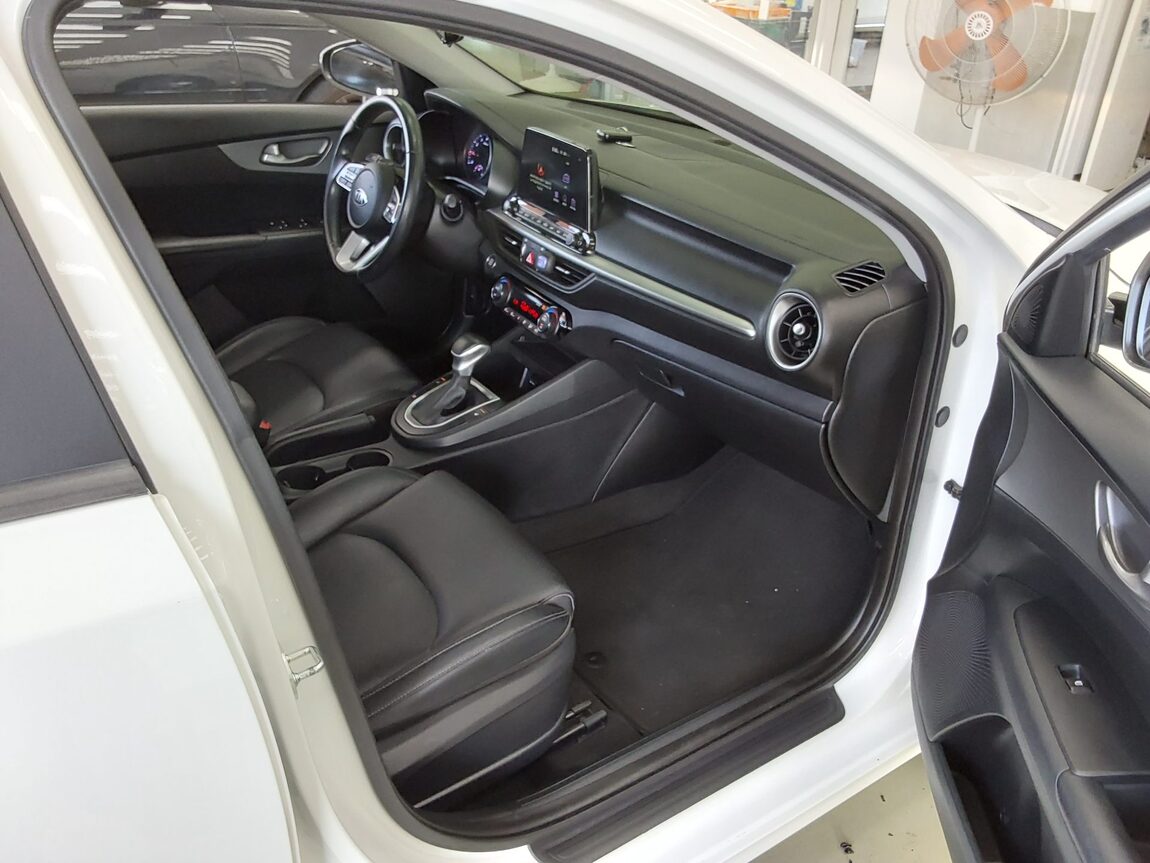 KIA ALL NEW K3 1.6 GASOLINE STANDARD 2021 - zdjęcie 14