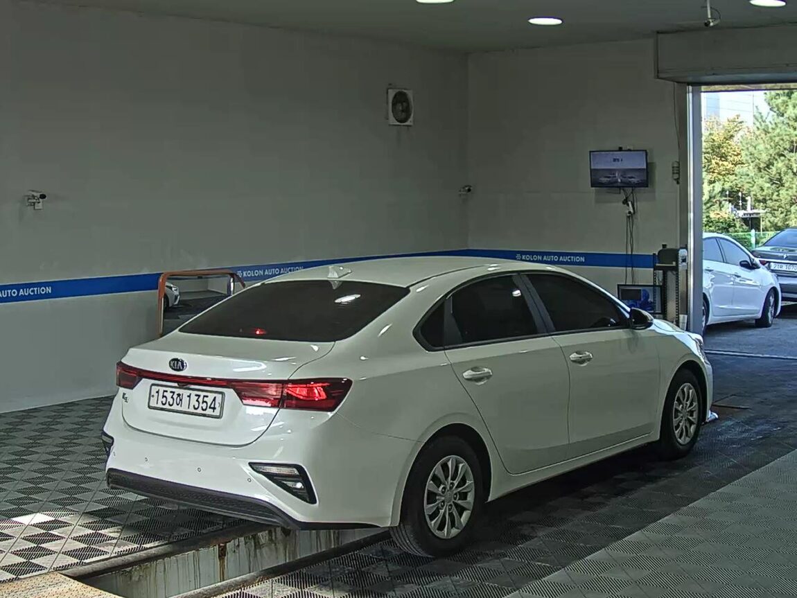 KIA ALL NEW K3 1.6 GASOLINE STANDARD 2021 - zdjęcie 5
