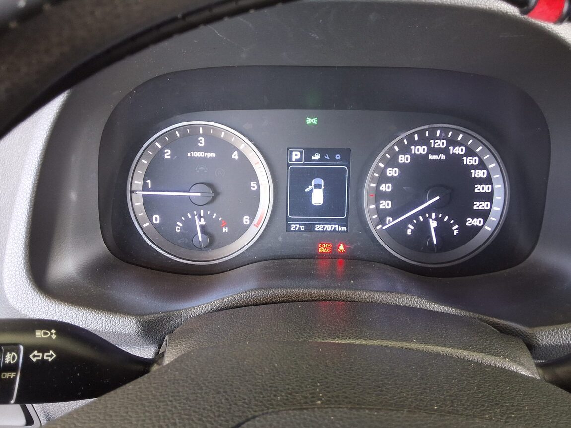 HYUNDAI ALL NEW TUCSON DIESEL 1.7 2WD STYLE 2016 - zdjęcie 9