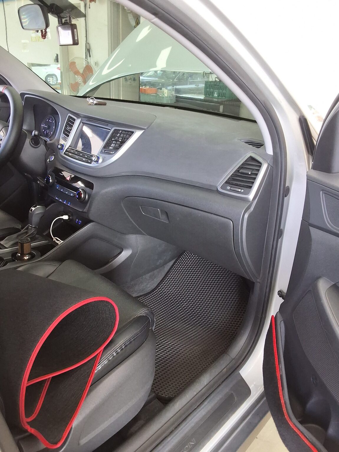 HYUNDAI ALL NEW TUCSON DIESEL 1.7 2WD STYLE 2016 - zdjęcie 14