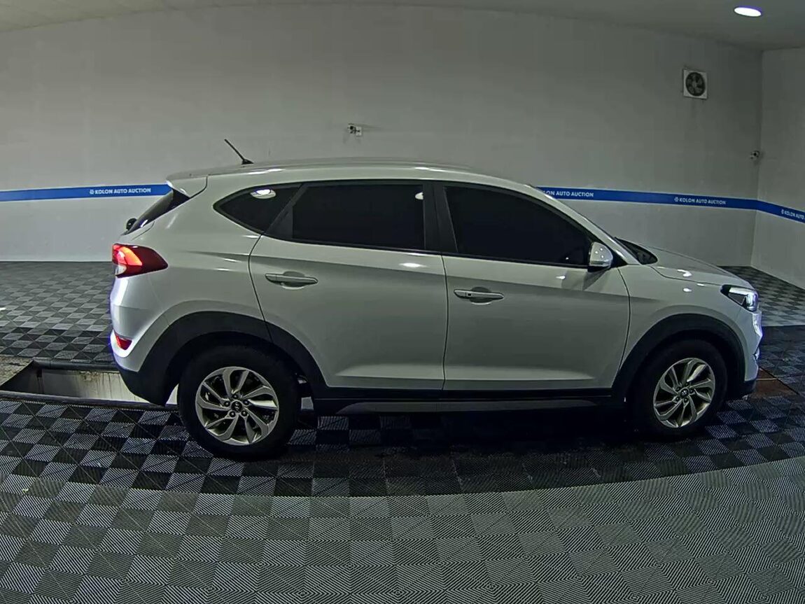 HYUNDAI ALL NEW TUCSON DIESEL 1.7 2WD STYLE 2016 - zdjęcie 4