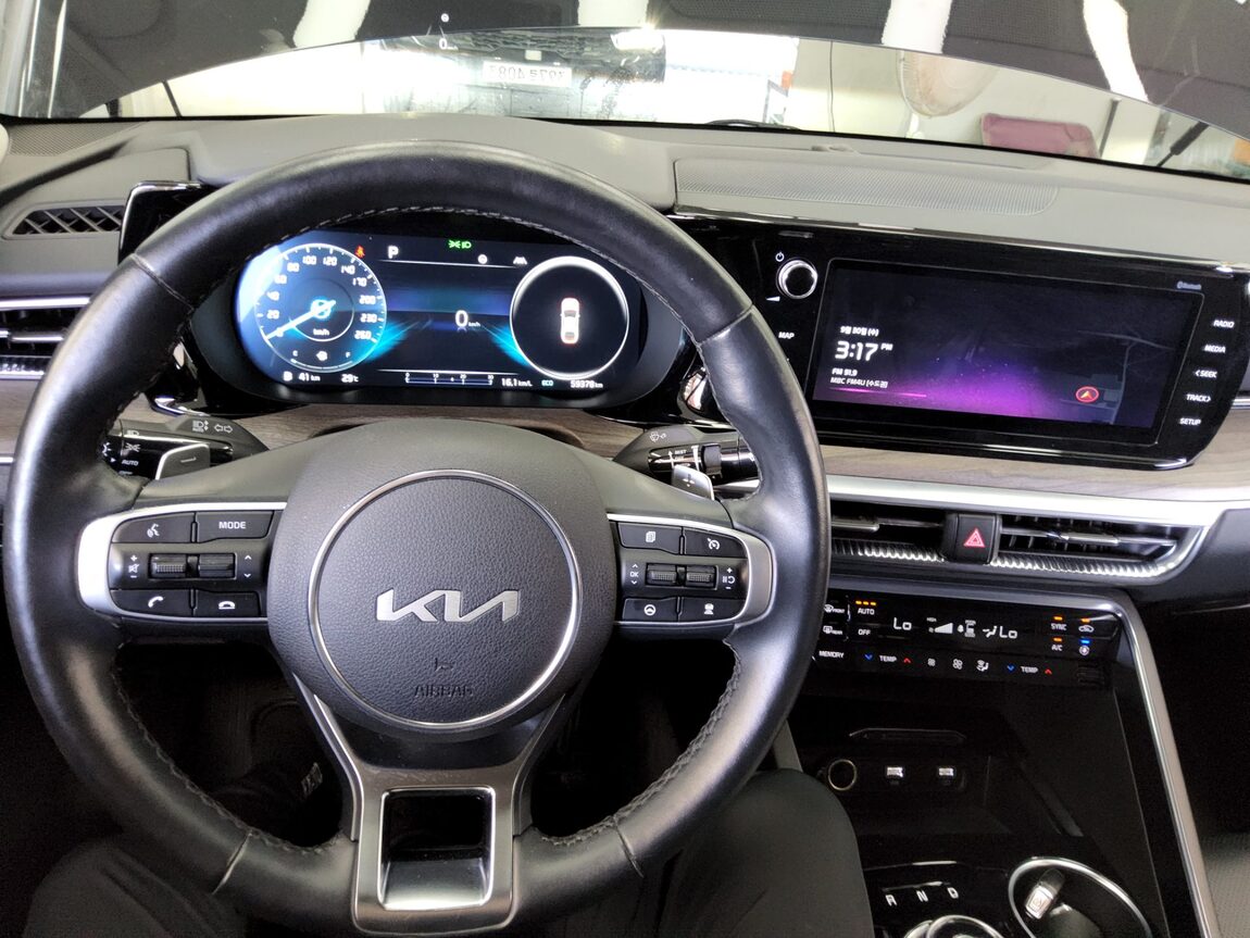 KIA NEW K5 (DL3) 2.0 GASOLINE SIGNATURE 2023 - zdjęcie 17
