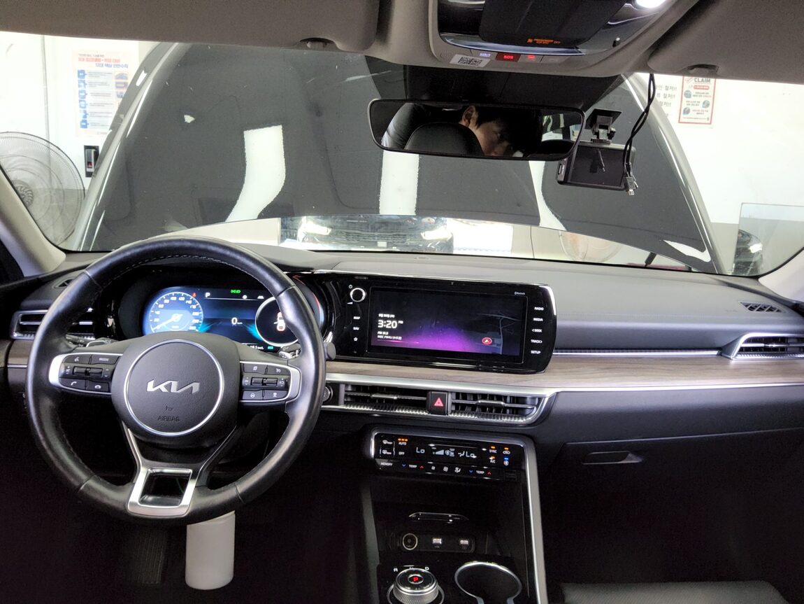 KIA NEW K5 (DL3) 2.0 GASOLINE SIGNATURE 2023 - zdjęcie 11