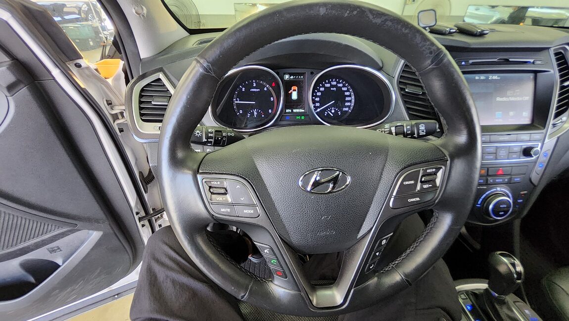 HYUNDAI SANTA FE THE PRIME DIESEL R2.0 2WD EXCLUSIVE 2016 - zdjęcie 17