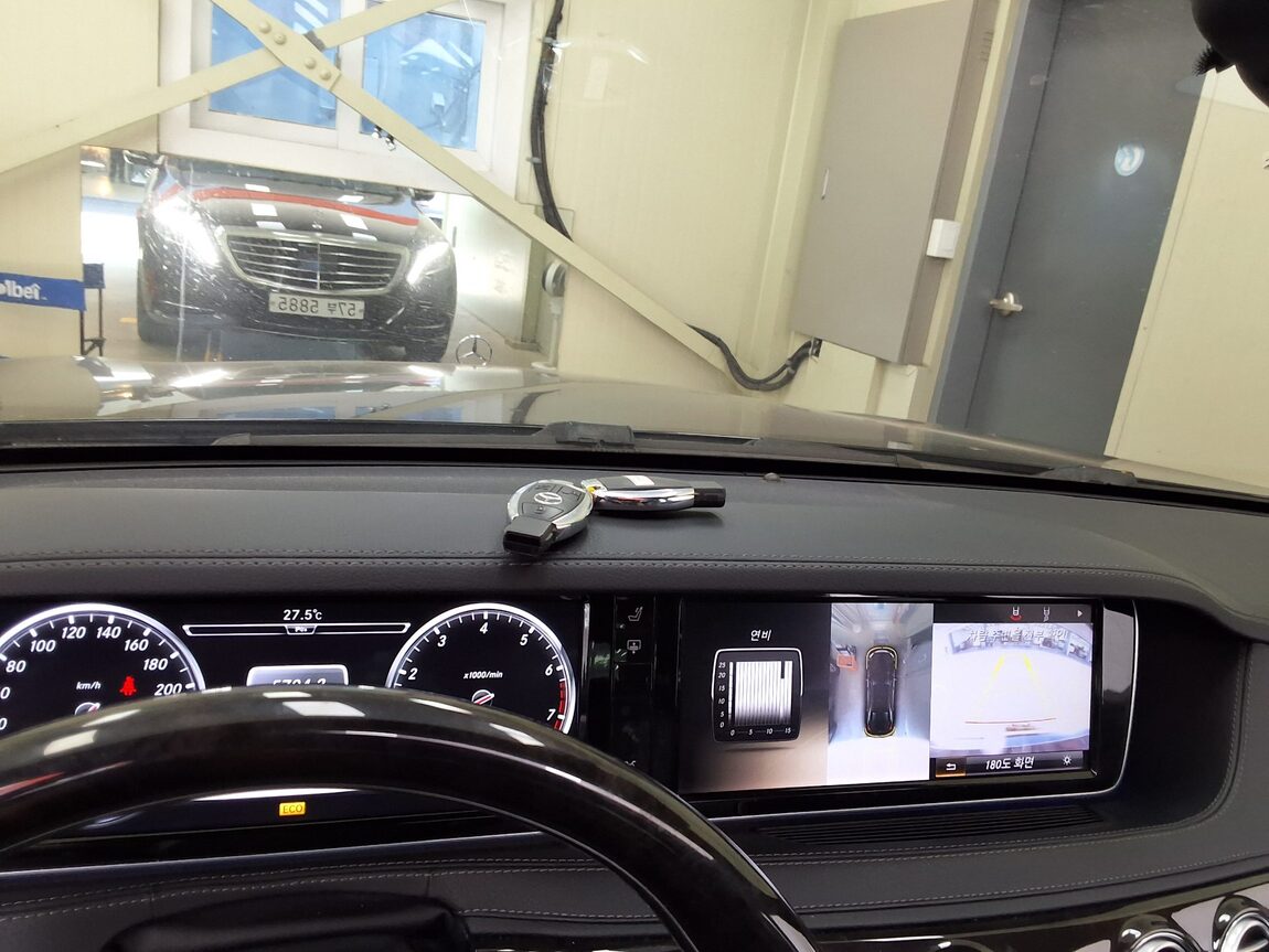 MERCEDES-BENZ S-CLASS (6TH GEN) S500L 2014 - zdjęcie 25