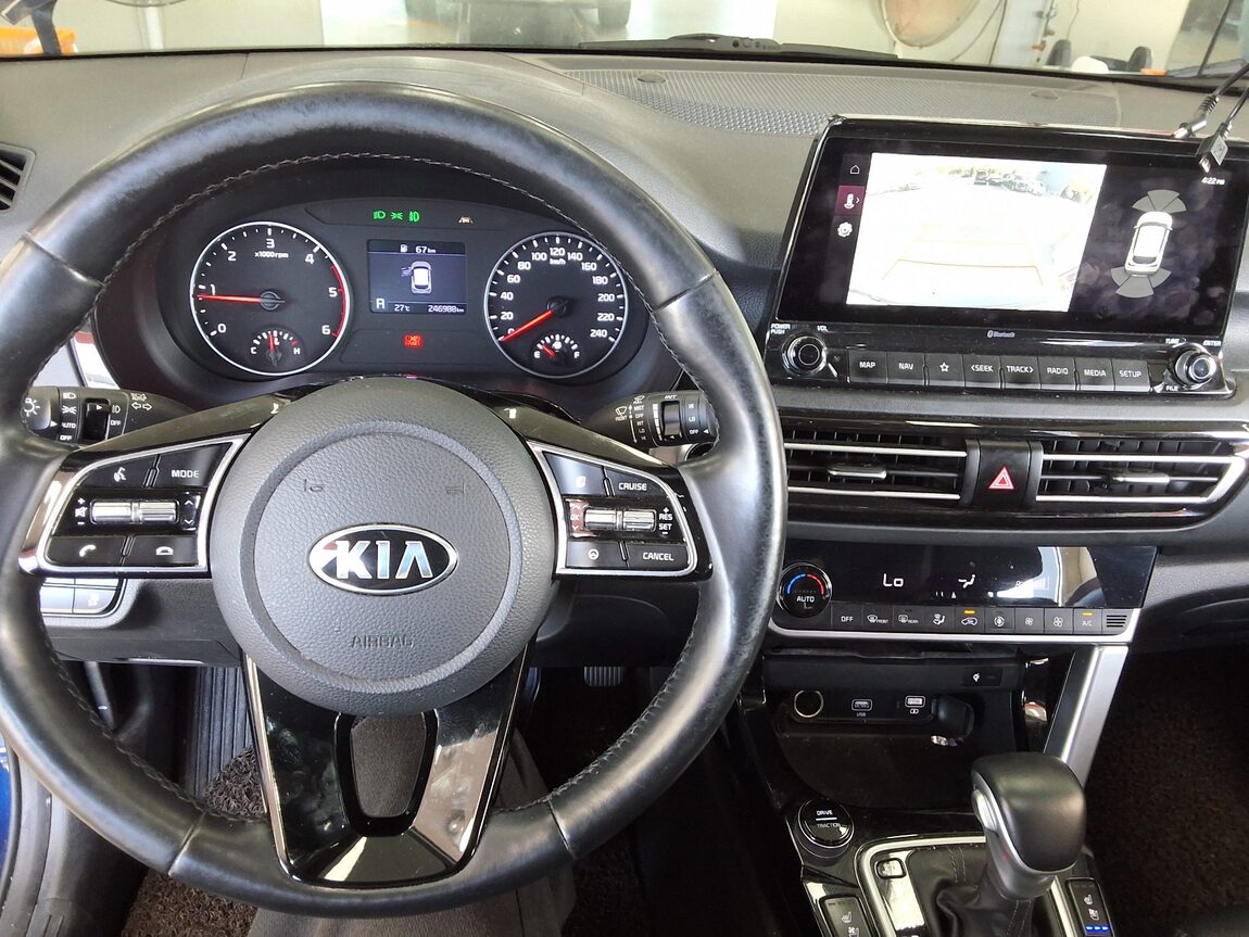 KIA SELTOS 1.6 DIESEL 2WD NOBLESSE 2020 - zdjęcie 18