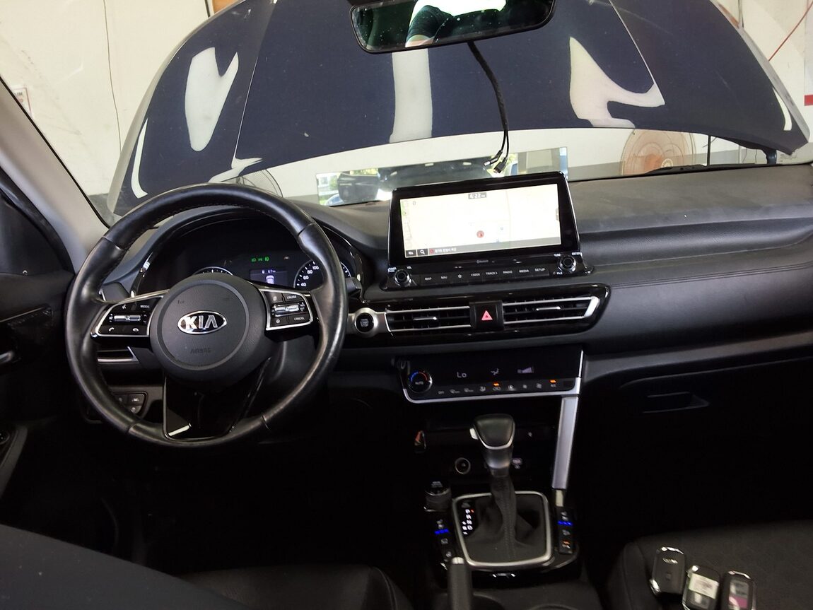 KIA SELTOS 1.6 DIESEL 2WD NOBLESSE 2020 - zdjęcie 11