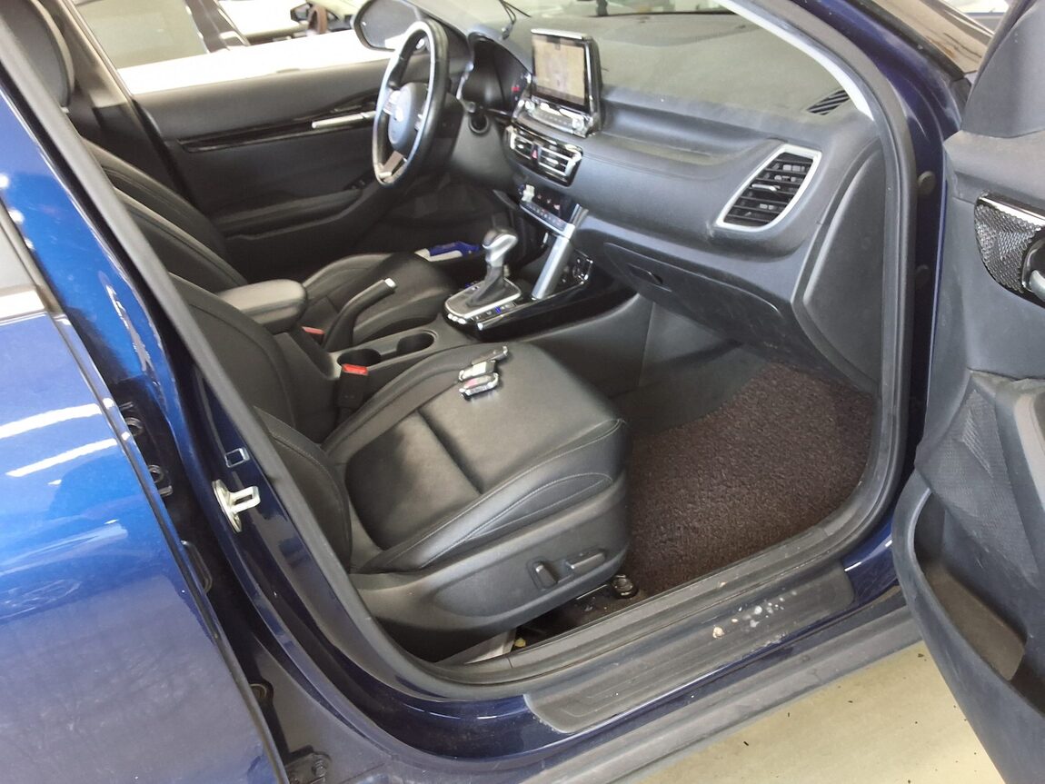 KIA SELTOS 1.6 DIESEL 2WD NOBLESSE 2020 - zdjęcie 14