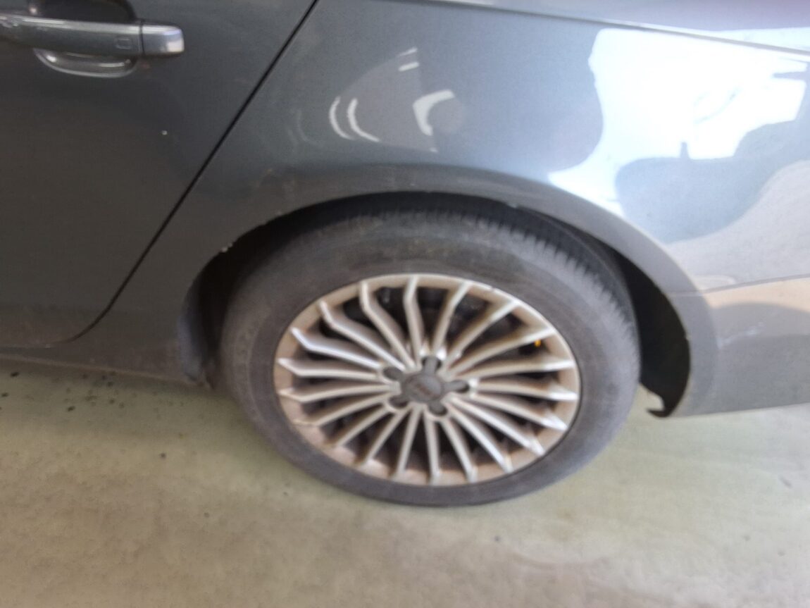 AUDI A4 (4TH GEN) 2.0 TDI 2014 - zdjęcie 20