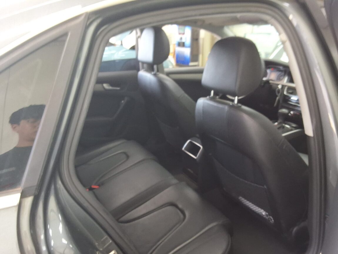 AUDI A4 (4TH GEN) 2.0 TDI 2014 - zdjęcie 14