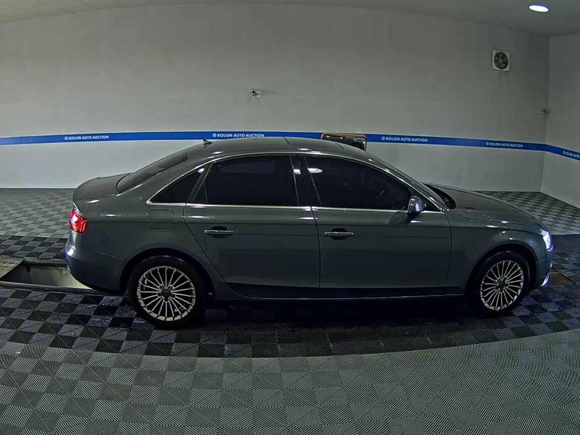 AUDI A4 (4TH GEN) 2.0 TDI 2014 - zdjęcie 4