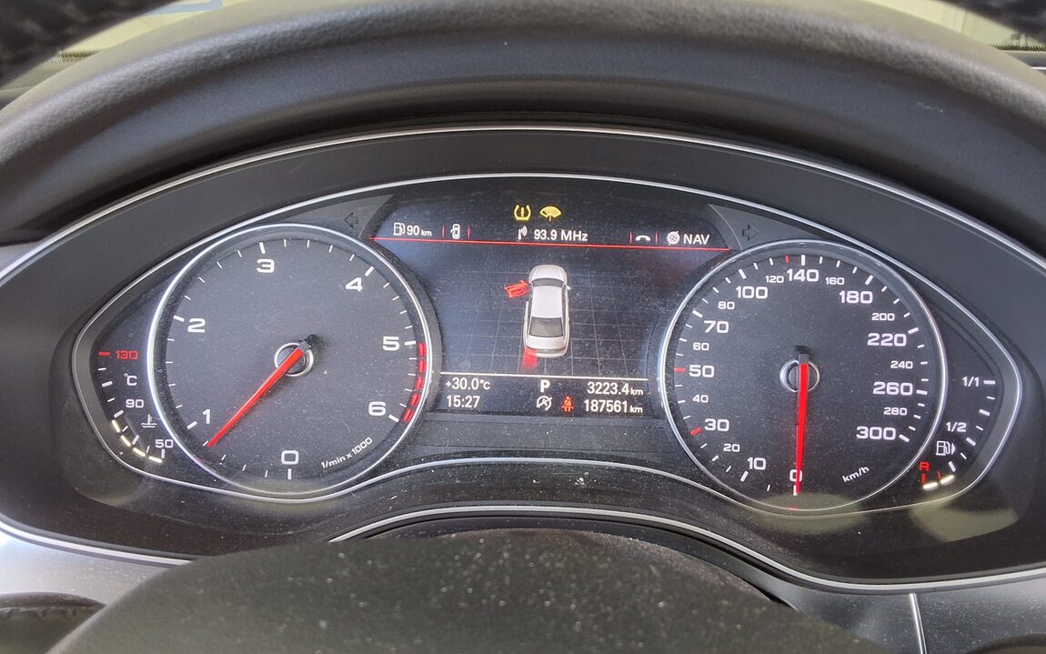 AUDI A6 (4TH GEN) 3.0 TDI QUATTRO LED PACK 2014 - zdjęcie 9