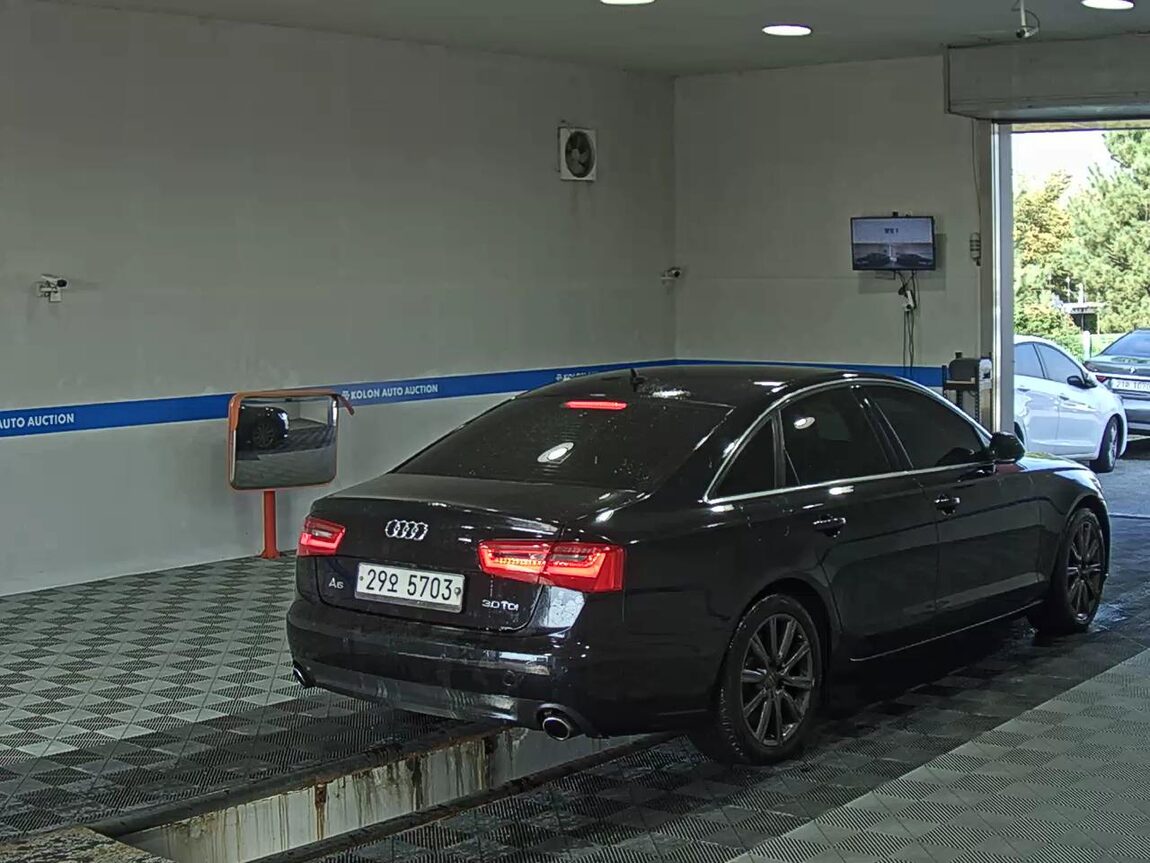 AUDI A6 (4TH GEN) 3.0 TDI QUATTRO LED PACK 2014 - zdjęcie 5