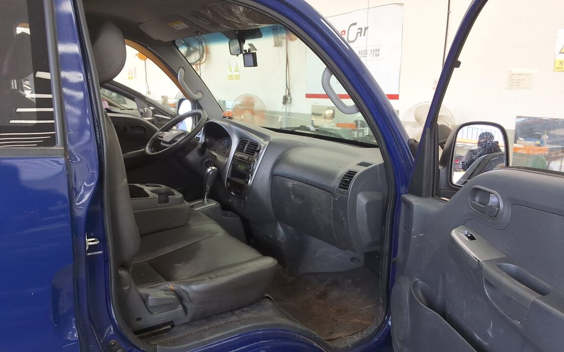 KIA BONGO III CARGO CRDi KING CAB EXTRA LONG WHEELBASE 2016 - zdjęcie 11