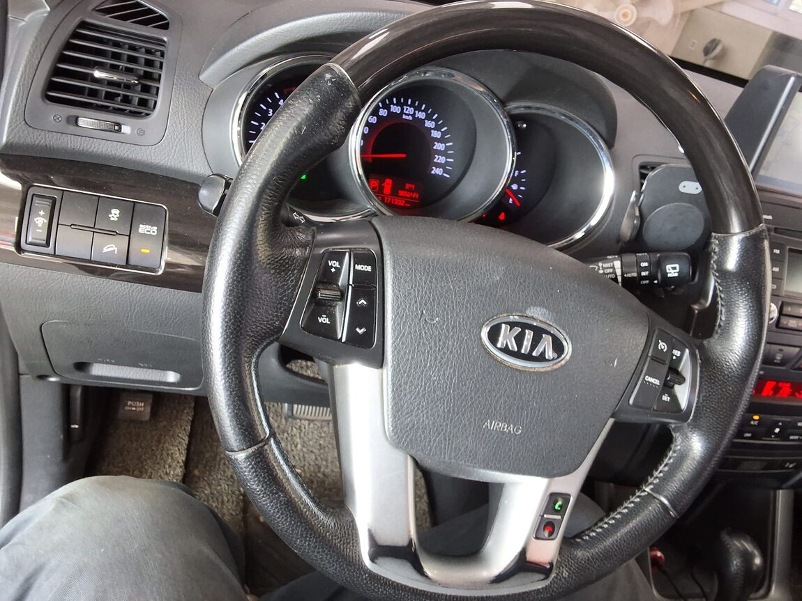 KIA SORENTO R DIESEL 2.0 2WD TLX LUXURY MODEL 2010 - zdjęcie 23