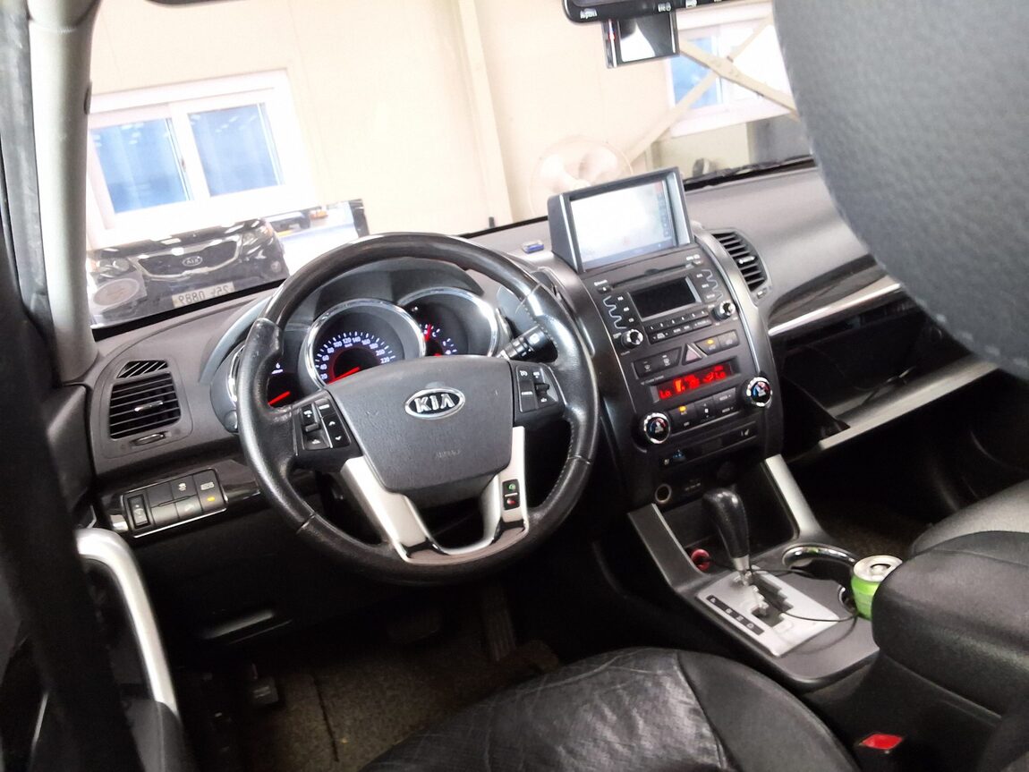 KIA SORENTO R DIESEL 2.0 2WD TLX LUXURY MODEL 2010 - zdjęcie 12