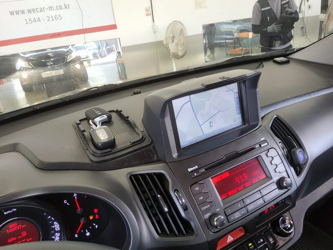 KIA SPORTAGE R DIESEL R2.0 2WD TLX PREMIUM 2011 - zdjęcie 17