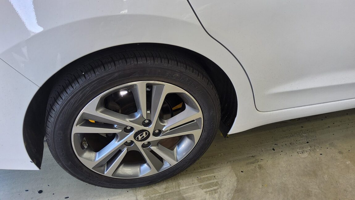 HYUNDAI AVANTE AD 1.6 GDi VALUE PLUS 2018 - zdjęcie 26
