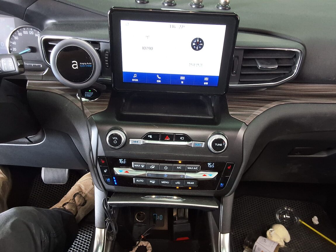 FORD EXPLORER (6TH GEN) 2.3 AWD LIMITED 2020 - zdjęcie 24