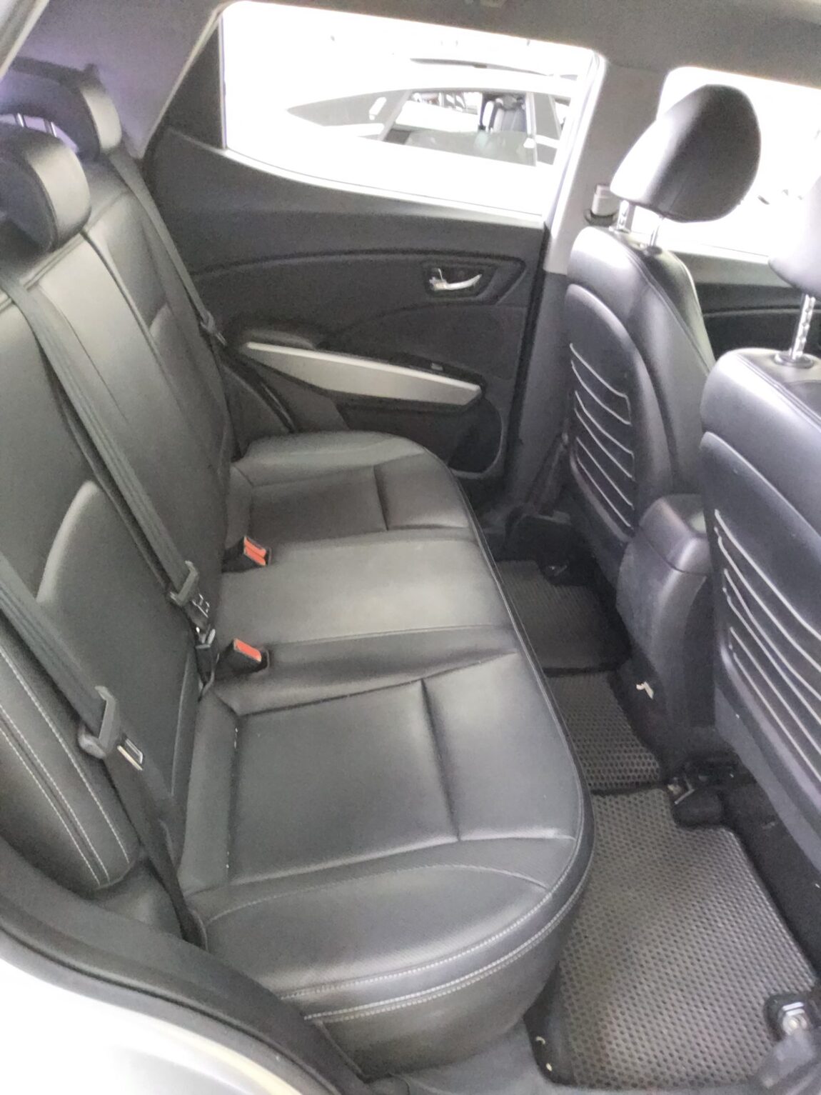 KG MOBILITY (SSANGYONG) TIVOLI GASOLINE 2WD VX 2015 - zdjęcie 13