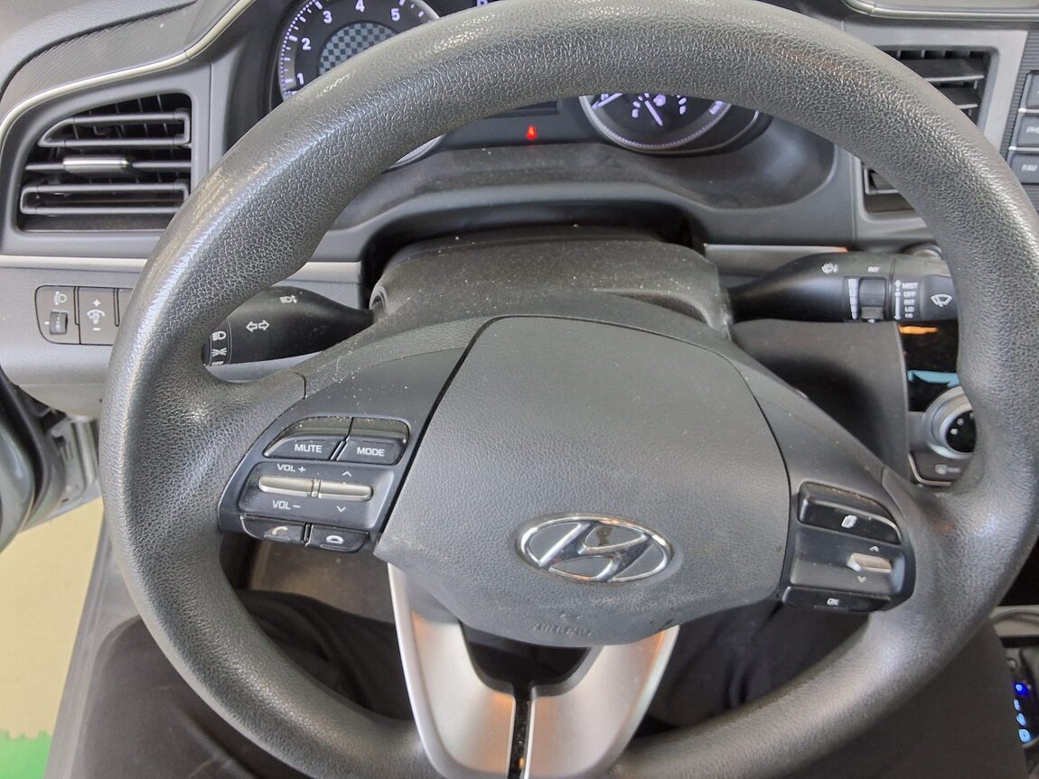 HYUNDAI THE NEW AVANTE AD 1.6 GASOLINE STYLE 2019 - zdjęcie 17