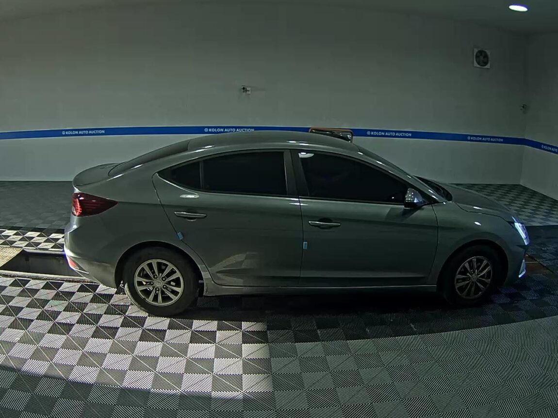 HYUNDAI THE NEW AVANTE AD 1.6 GASOLINE STYLE 2019 - zdjęcie 4