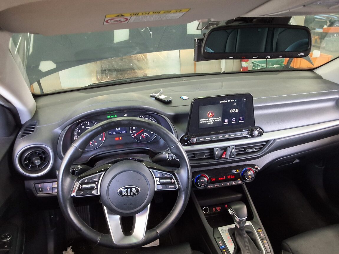 KIA ALL NEW K3 1.6 GASOLINE PRESTIGE 2019 - zdjęcie 11