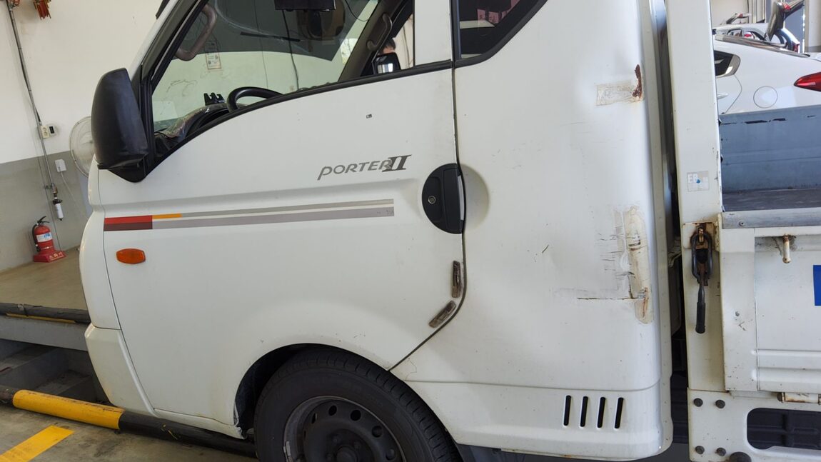 HYUNDAI PORTER II CRDi SUPER CAB EXTRA LONG WHEELBASE SMART 2019 - zdjęcie 27