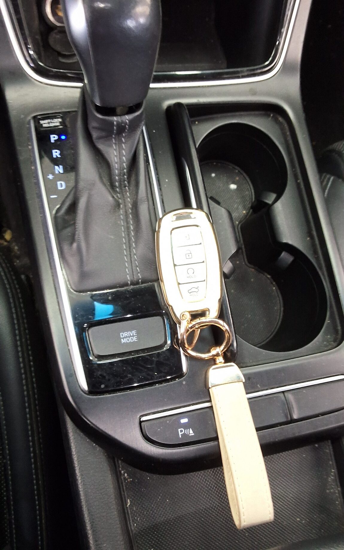 HYUNDAI GRANDEUR IG 3.0 LPi RENTAL CAR MODERN 2018 - zdjęcie 20