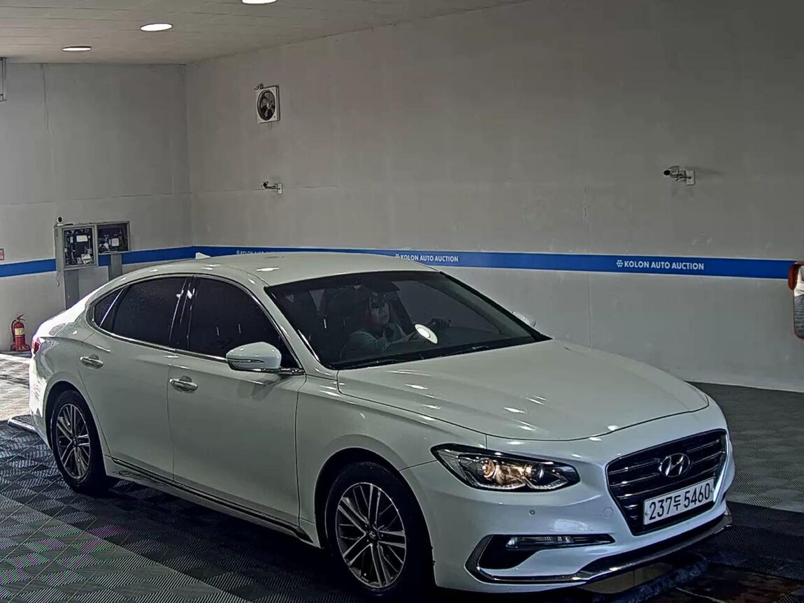 HYUNDAI GRANDEUR IG 3.0 LPi RENTAL CAR MODERN 2018 - zdjęcie 3