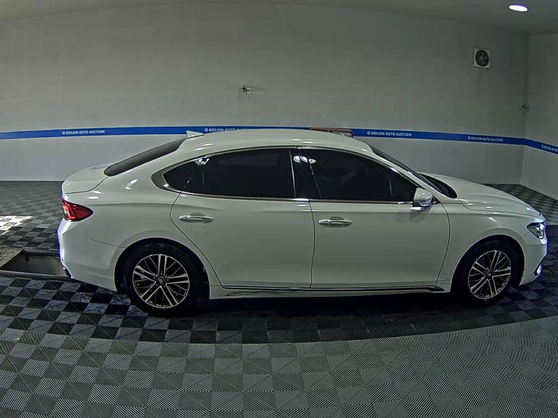 HYUNDAI GRANDEUR IG 3.0 LPi RENTAL CAR MODERN 2018 - zdjęcie 4