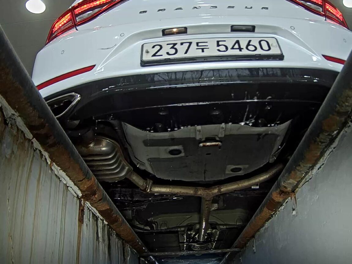 HYUNDAI GRANDEUR IG 3.0 LPi RENTAL CAR MODERN 2018 - zdjęcie 8
