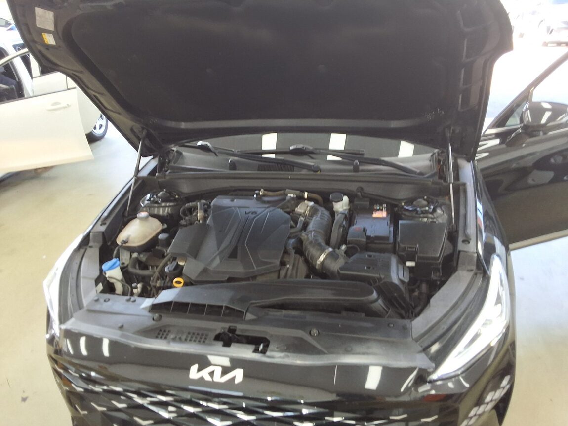 KIA K8 3.5 GDI 4WD PLATINUM 2022 - zdjęcie 18