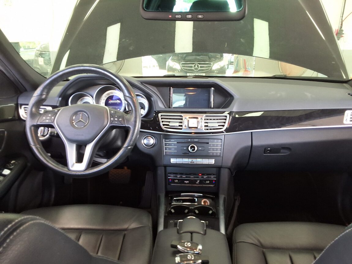 MERCEDES-BENZ E-CLASS (4TH GEN) E220 CDI BLUETEC AVANTGARDE 2016 - zdjęcie 11