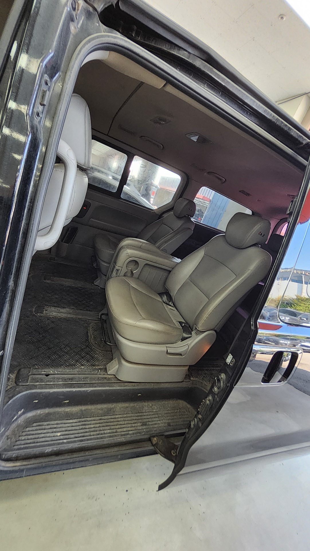 HYUNDAI THE NEW GRAND STAREX 11-SEATER DIESEL MODERN 2021 - zdjęcie 12