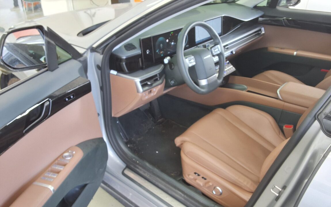 HYUNDAI THE ALL NEW GRANDEUR GASOLINE 2.5 EXCLUSIVE 2023 - zdjęcie 10