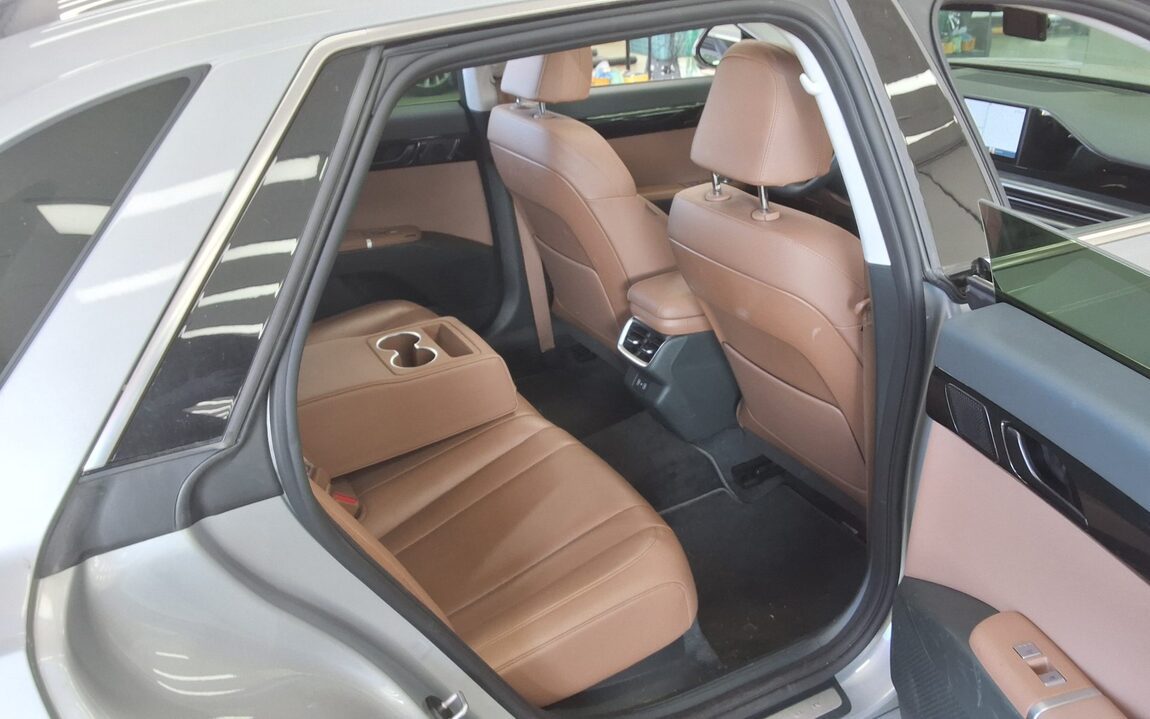 HYUNDAI THE ALL NEW GRANDEUR GASOLINE 2.5 EXCLUSIVE 2023 - zdjęcie 13