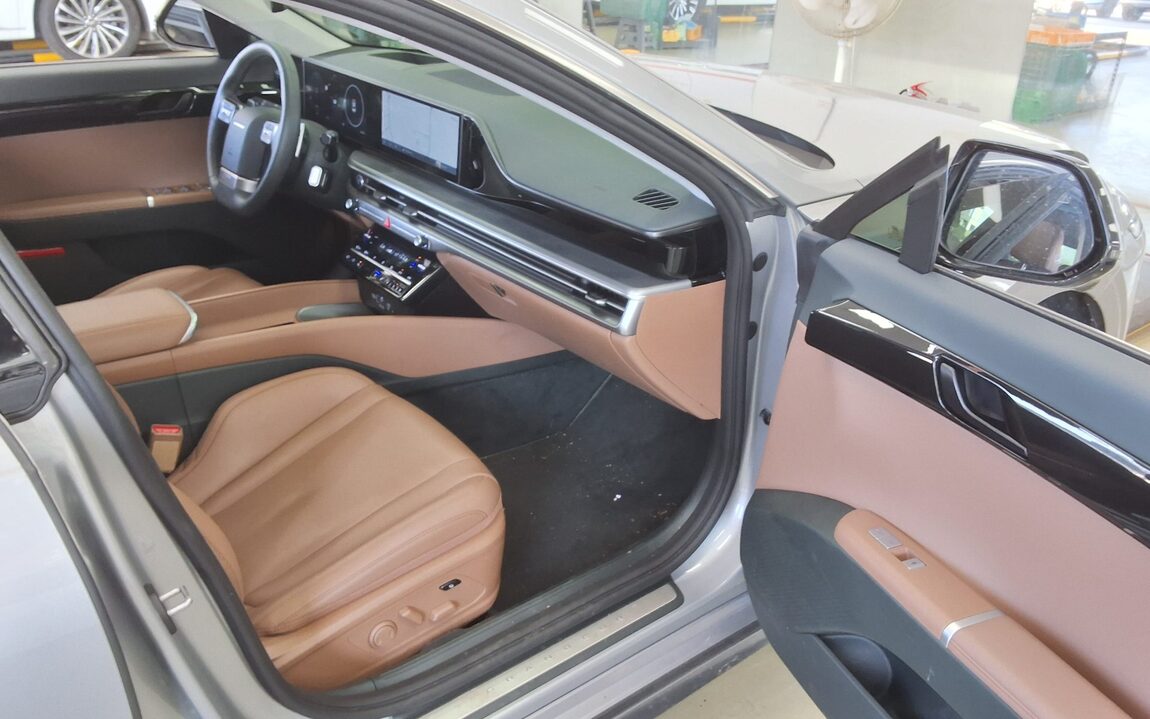 HYUNDAI THE ALL NEW GRANDEUR GASOLINE 2.5 EXCLUSIVE 2023 - zdjęcie 14