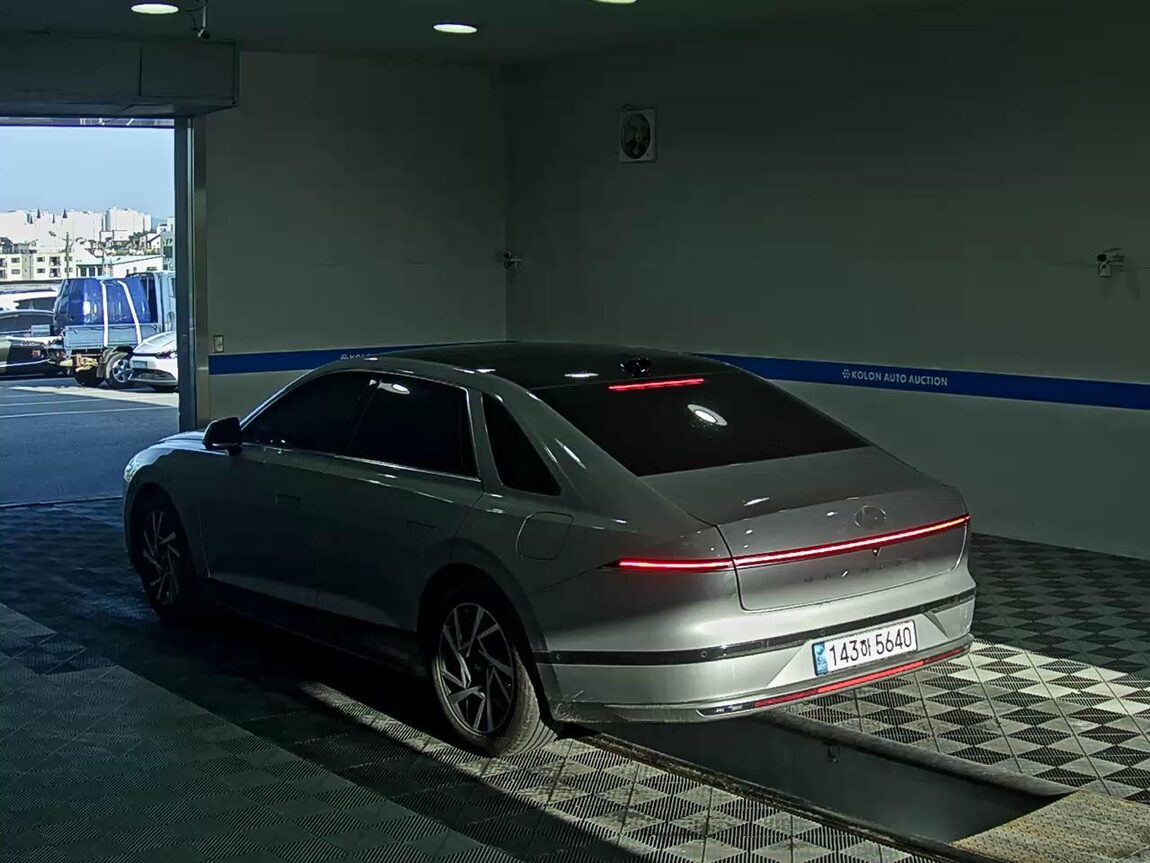 HYUNDAI THE ALL NEW GRANDEUR GASOLINE 2.5 EXCLUSIVE 2023 - zdjęcie 6