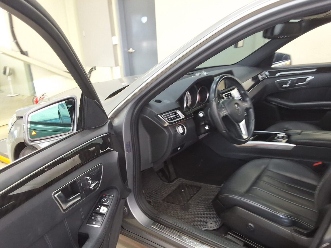 MERCEDES-BENZ E-CLASS (4TH GEN) E250 CDI 4MATIC 2014 - zdjęcie 11