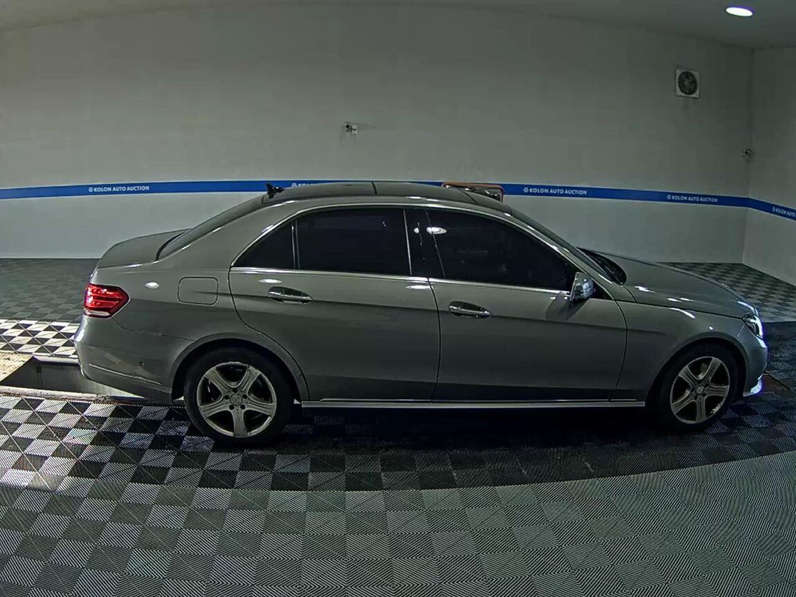 MERCEDES-BENZ E-CLASS (4TH GEN) E250 CDI 4MATIC 2014 - zdjęcie 4