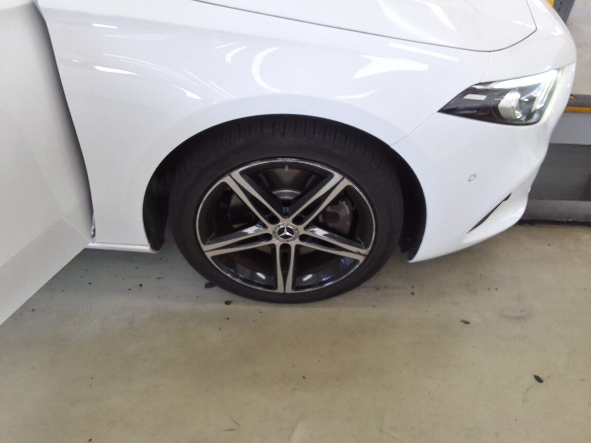MERCEDES-BENZ A-CLASS (4TH GEN) A250 4MATIC SEDAN 2020 - zdjęcie 23