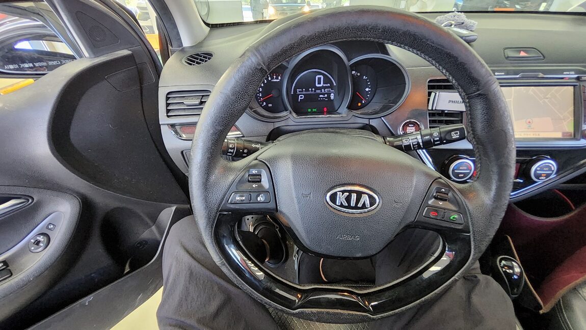 KIA ALL NEW MORNING GASOLINE LUXURY 2012 - zdjęcie 17
