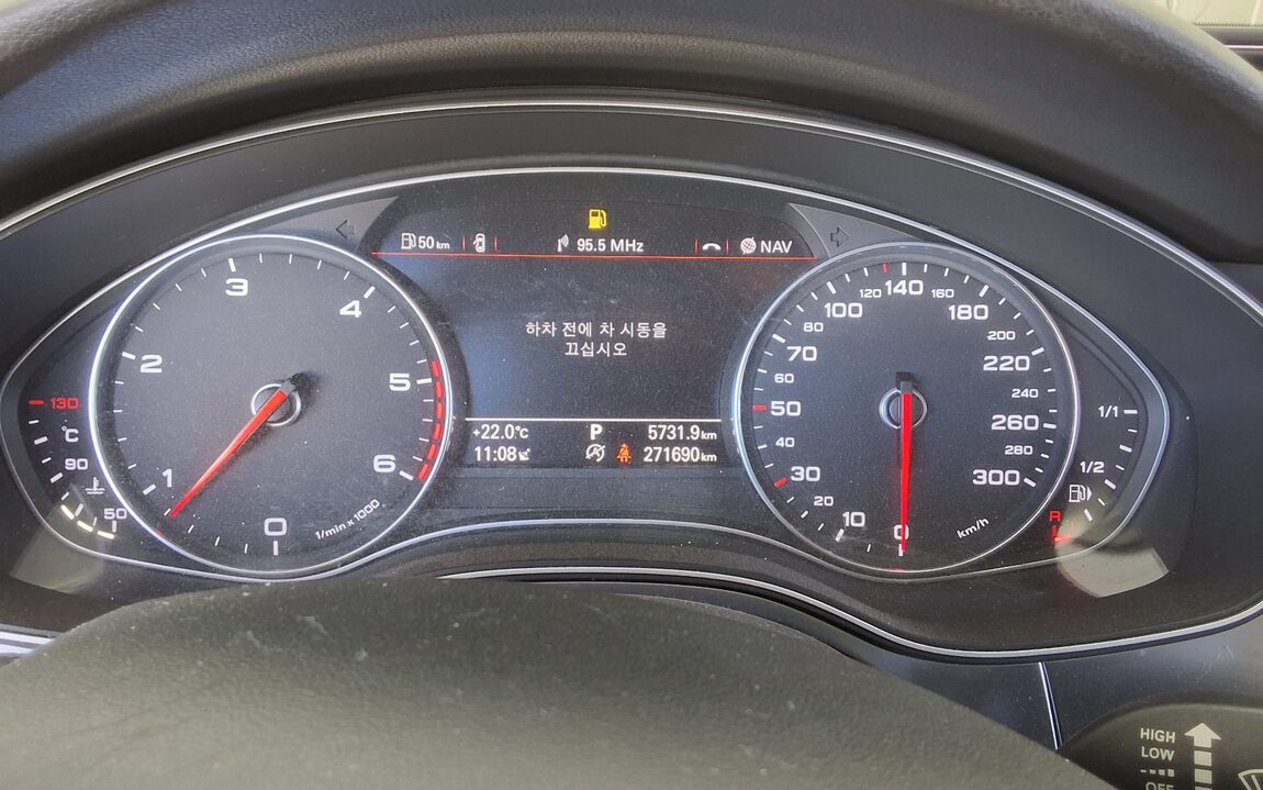 AUDI A6 (4TH GEN) 45 TDI QUATTRO 2015 - zdjęcie 9