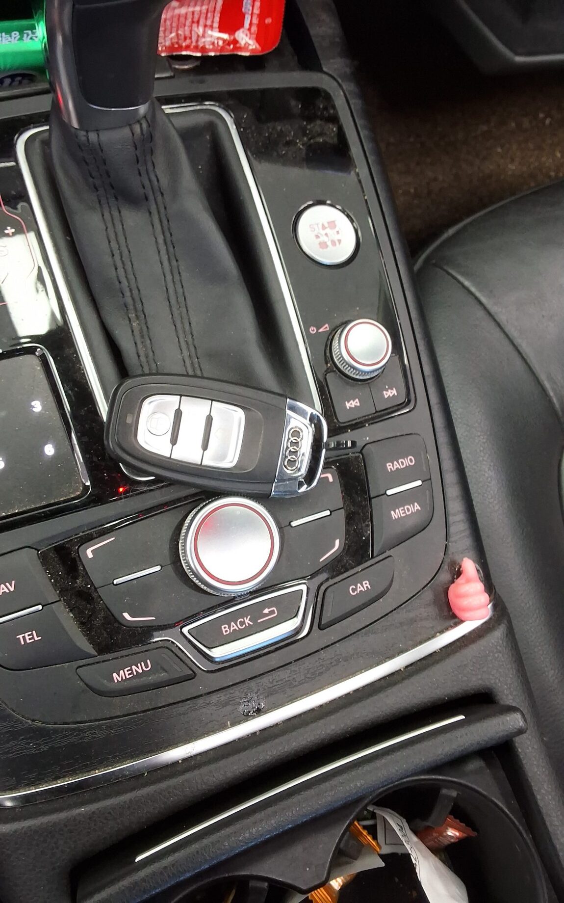 AUDI A6 (4TH GEN) 45 TDI QUATTRO 2015 - zdjęcie 20